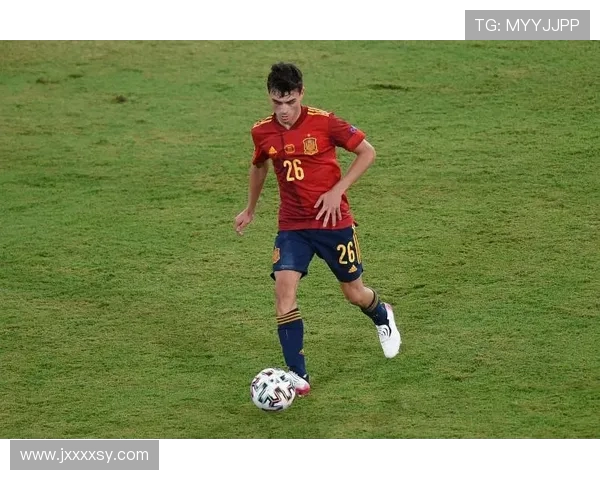 佩德里引领中场革新助力球队重塑荣耀与战术新纪元 佩德里引领中场革新助力球队重塑荣耀与战术新纪元