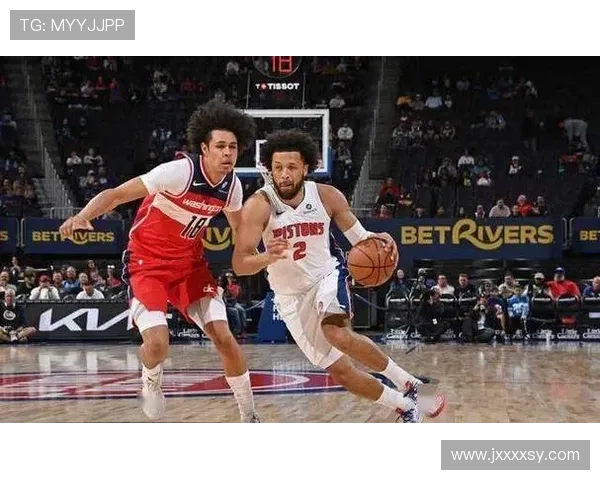 奇才主场鏖战活塞全场对攻激烈年轻核心闪耀赛场掀起精彩风暴 奇才主场鏖战活塞全场对攻激烈年轻核心闪耀赛场掀起精彩风暴