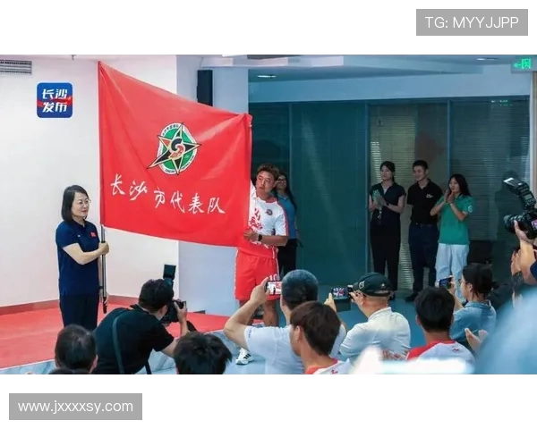 娄底队足球奋勇拼搏展现城市精神凝聚力量再创辉煌新篇章 娄底队足球奋勇拼搏展现城市精神凝聚力量再创辉煌新篇章