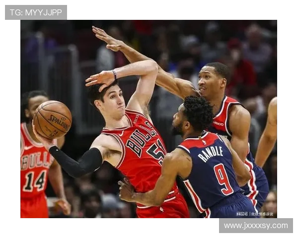 老鹰奋勇拼搏挑战公牛强势防线 激烈对决一触即发 老鹰奋勇拼搏挑战公牛强势防线 激烈对决一触即发