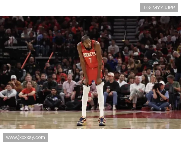 火箭迎战马刺年轻核心对决再掀热潮新赛季首秀引爆全场焦点