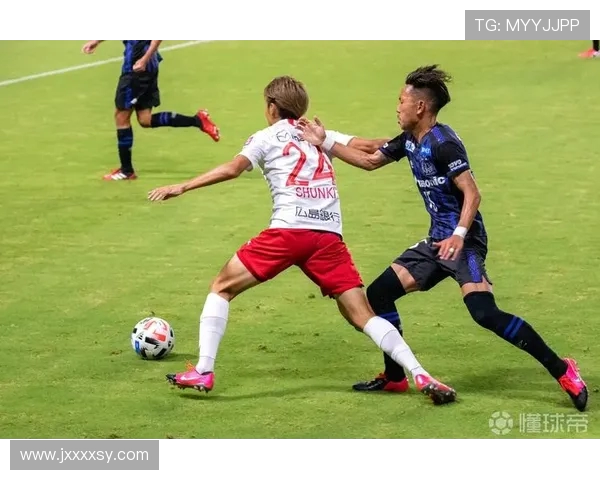 FPX战队强势领跑职业联赛积分榜以54分稳居第一位置 FPX战队强势领跑职业联赛积分榜以54分稳居第一位置