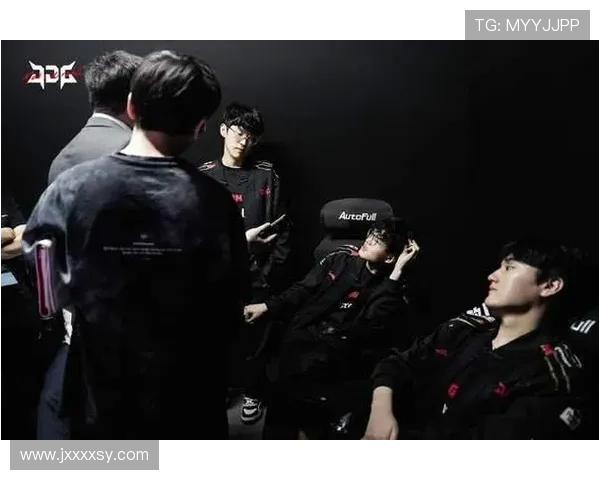 BLG与TES巅峰对决谁能笑到最后 引发LPL赛区全网热议