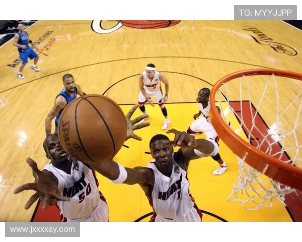 小牛与热火总决赛精彩对决录像回顾与分析全景呈现